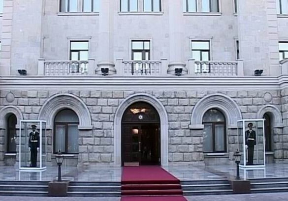 Министры обороны Азербайджана и Грузии обсудили обстановку на фронте