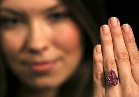 Cамые дорогие бриллианты, выставленные на аукционах (Фото)