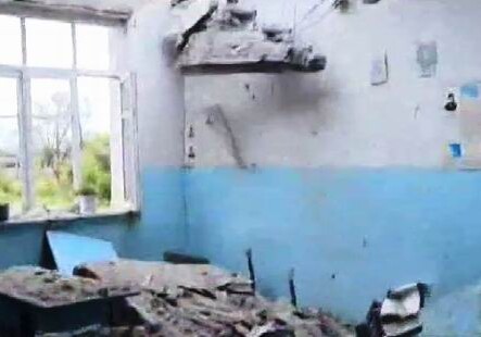 В Агдаме восстанавливают здания, поврежденные армянскими обстрелами