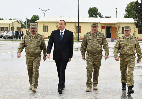 Президент Азербайджана побывал в трех прифронтовых районах (Фото)