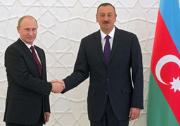 Владимир Путин поздравил Ильхама Алиева с Днем Победы