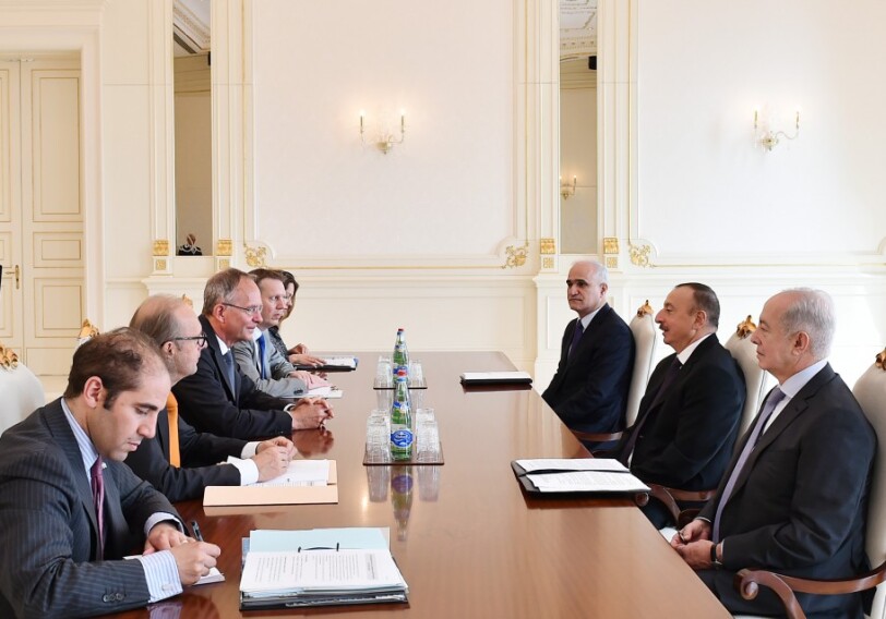 Президент Азербайджана принял министра экономических дел Нидерландов