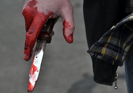 В Шамкире брат ударил ножом сестру из-за фото в интернете