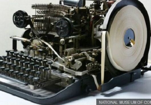 Немецкая шифровальная машина выставлена на аукцион еBay