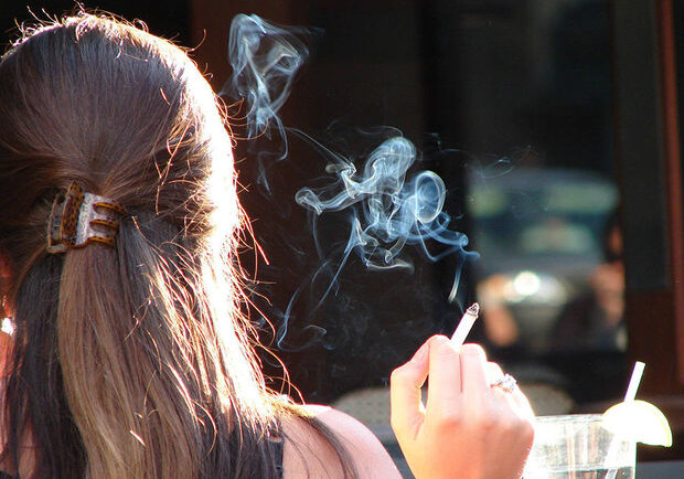 За курение в общепитах будут наказаны собственники заведений - Новый «антитабачный» закон (Видео) 