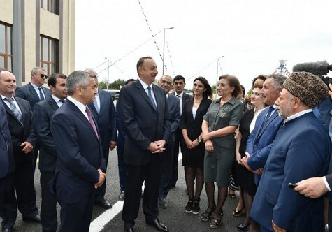 Президент Ильхам Алиев встретился с жителями Нардарана (Фото-Обновлено)