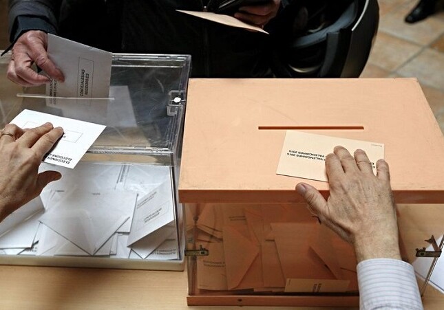 В Испании началось голосование на досрочных парламентских выборах