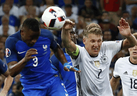 Евро-2016: Франция в драматичной борьбе обыграла Германию (Фото-Видео)