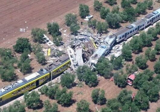 В Италии столкнулись два поезда: есть  погибшие (Фото-Видео)