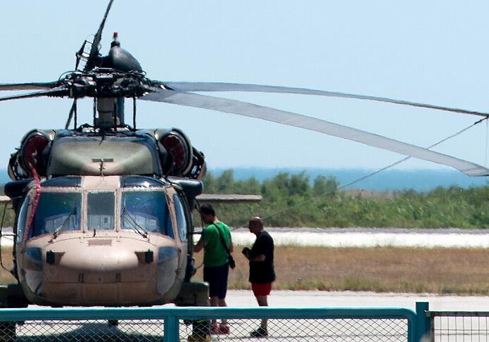 Афины вернут Турции вертолет военнослужащих-предателей