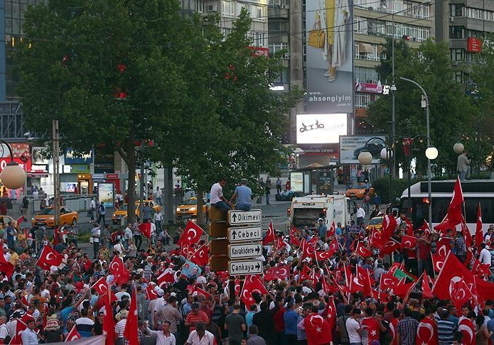 Центральную площадь Анкары переименуют в честь жертв переворота