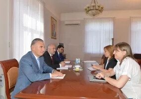 Али Гасанов принял председателя азербайджанского представительства МККК