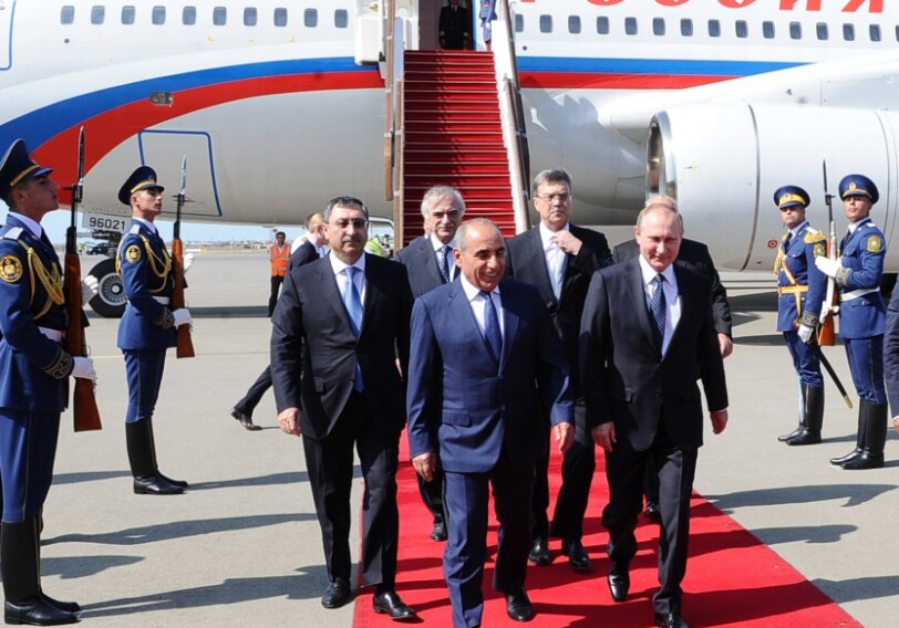 Президент России прибыл с визитом в Азербайджан