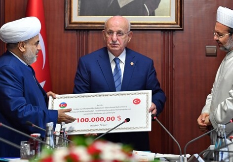 Азербайджан передал Турции $100 тыс. на лечение раненых при попытке путча 