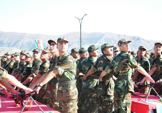 В воинских частях Азербайджана состоялась церемония принятия присяги (Фото)