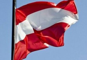 Президентские выборы в Австрии перенесены из-за плохого клея