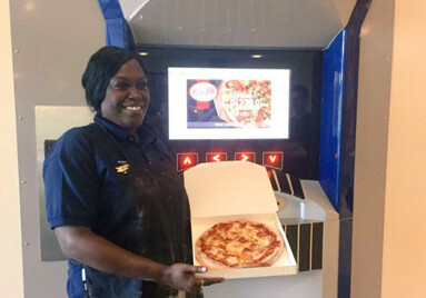 В американском университете появился автомат по продаже пиццы