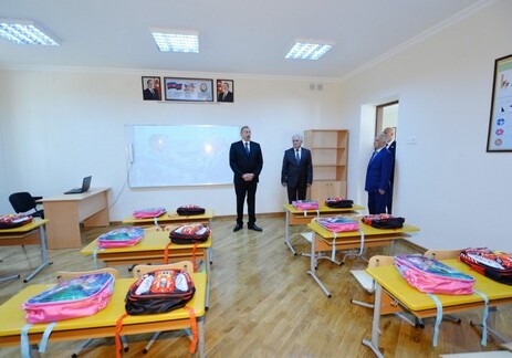 Президент Ильхам Алиев посетил две школы в Низаминском районе (Фото)
