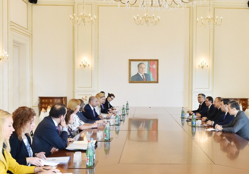 Президент Ильхам Алиев принял делегацию Комитета парламентского сотрудничества ЕС-Азербайджан