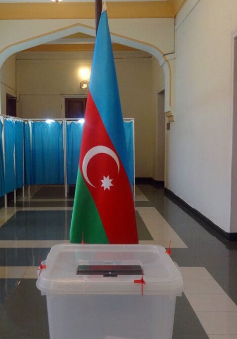 Сегодня в Азербайджане проводится всенародное голосование