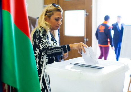 Референдум в Азербайджане завершился