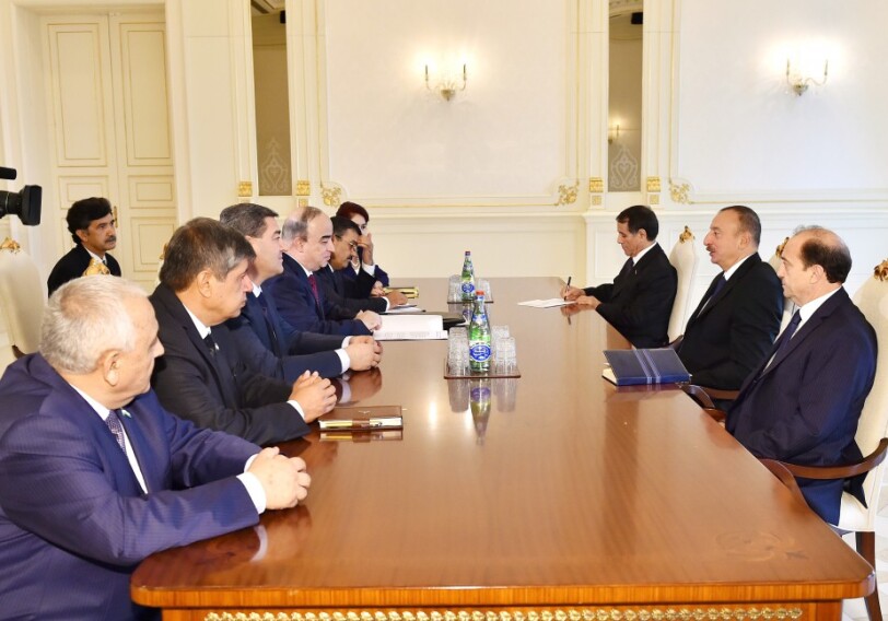 Президент Ильхам Алиев принял делегацию парламента Таджикистана