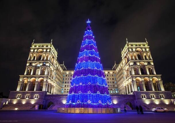 Баку находится в Топ-10 популярных направлений на Новый год