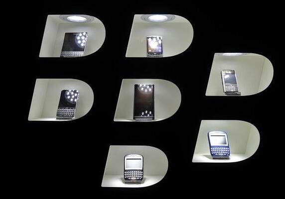 BlackBerry закрывает собственное производство телефонов