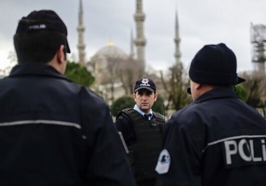 Власти Турции отстранили от работы почти 13 тыс. полицейских