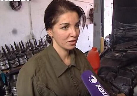 Все профессии хороши: единственная женщина-автомеханик в Азербайджане (Видео)