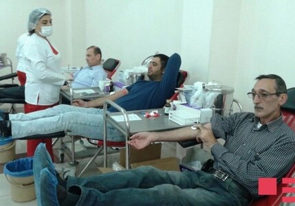 В Азербайджане проходит акция по сдаче крови – в связи с днем Ашура (Фото)