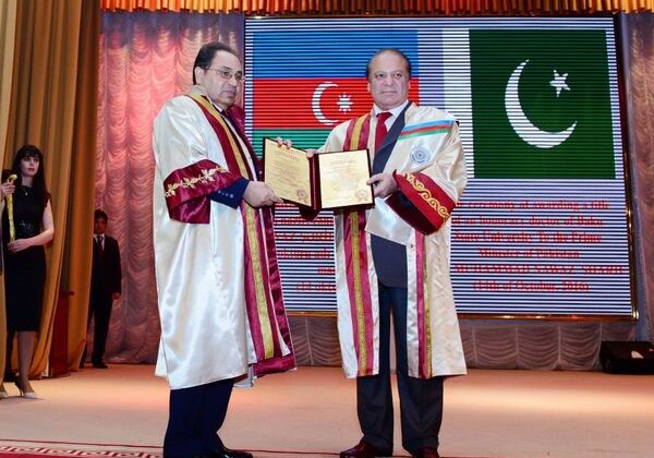 Премьер-министру Пакистана вручен диплом почетного доктора БГУ  (Фото)