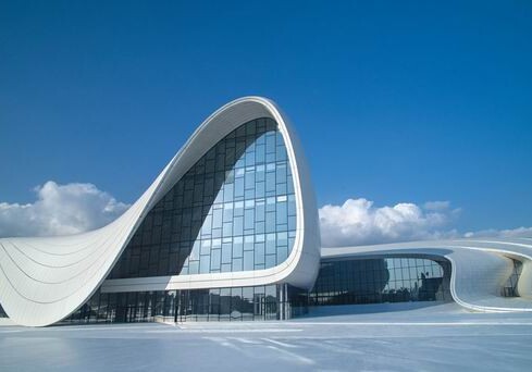 Центр Гейдара Алиева – один из 6 претендентов на премию Королевского института британских архитекторов