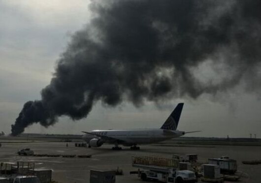 Самолет American Airlines загорелся на взлете в аэропорту Чикаго: число пострадавших увеличилось (Добавлено)