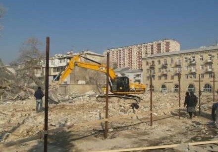 В Баку предусматривается снос 1000 жилых зданий, находящихся в аварийном состоянии 