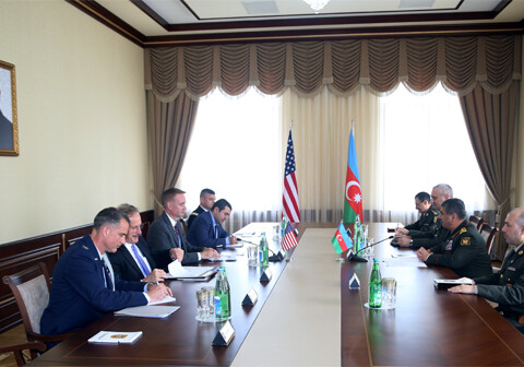 Закир Гасанов встретился с представителями Минобороны США (Фото)