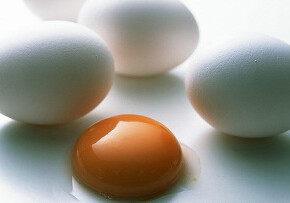 Ученые: одно яйцо в день снижает риск инсульта на 12%