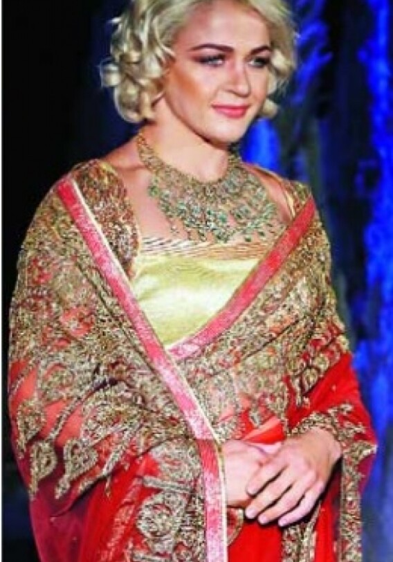 Мария Стадник поучаствовала в показе мод в Индии (Фото)