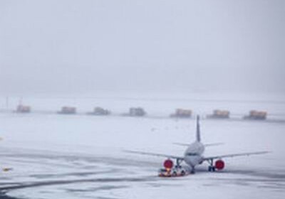 Около 100 рейсов из столичных аэропортов отменено из-за ледяного дождя