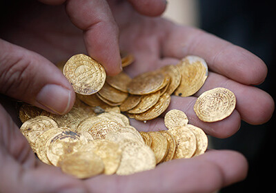 Француз нашел 100 килограммов золота в полученном в наследство доме