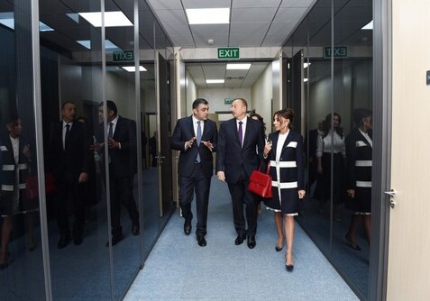 Президент Азербайджана ввел в строй Международный коммутационный центр (Фото)