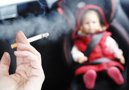 В Шотландии вступил в силу запрет на курение в машине с детьми