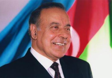 Азербайджан чтит память Общенационального лидера Гейдара Алиева 