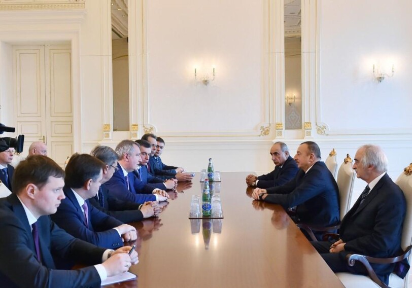 Президент Ильхам Алиев принял Дмитрия Рогозина