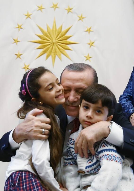 Эрдоган принял 7-летнюю Бану аль-Абед из Алеппо (Фото)