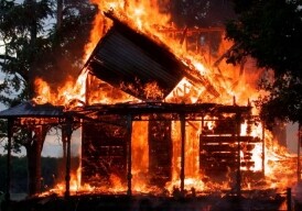 Житель Баку заживо сгорел в собственной квартире