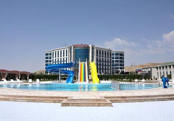 Известный азербайджанский отель выставлен на продажу