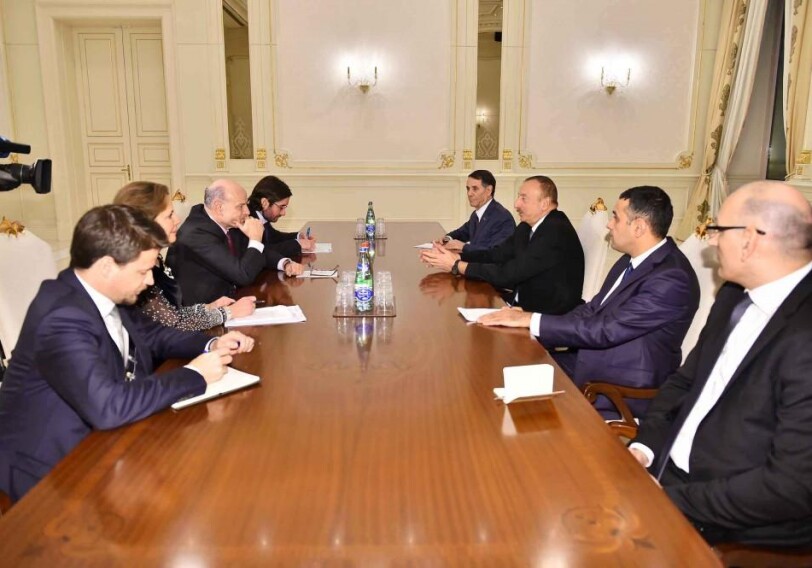 Президент Азербайджана принял госсекретаря МИД Франции