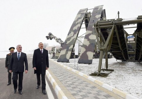 В ходе визита в Нахчыван президент Ильхам Алиев посетил Н-скую воинскую часть (Фото)