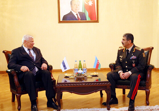 Закир Гасанов обсудил с Анджеем Каспшиком вопрос возвращения тела азербайджанского солдата